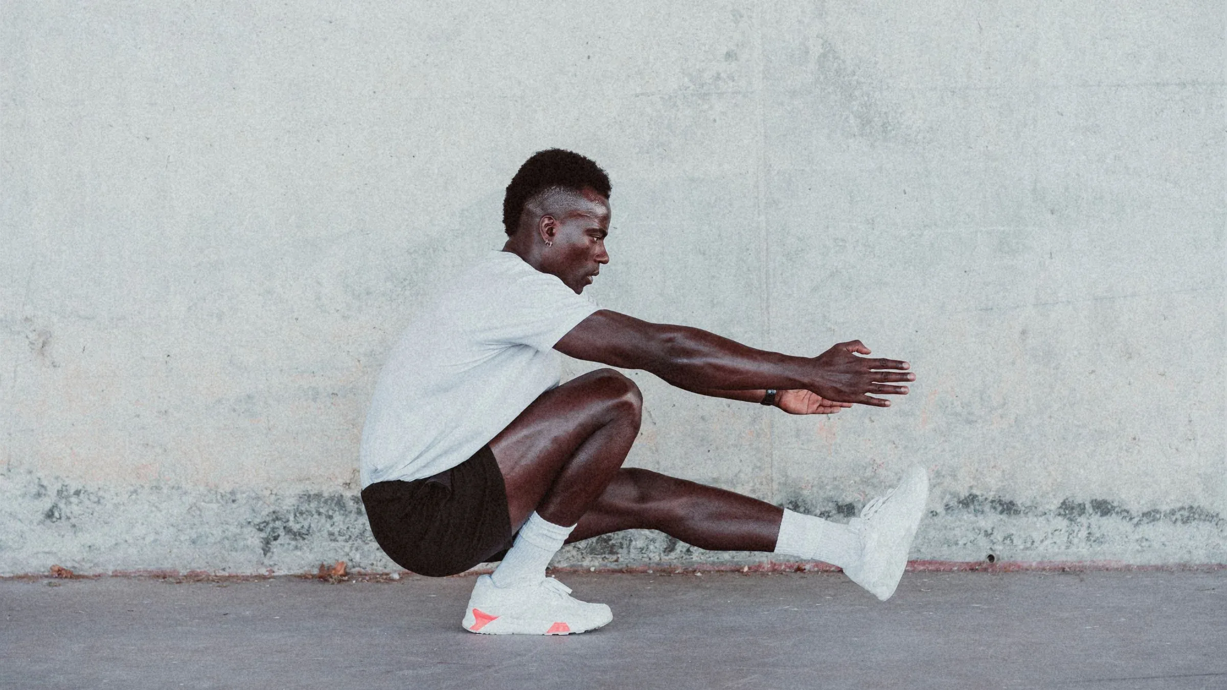 To Delay Death, Research Suggests Strength Training Just 1.5 Hours Each Week